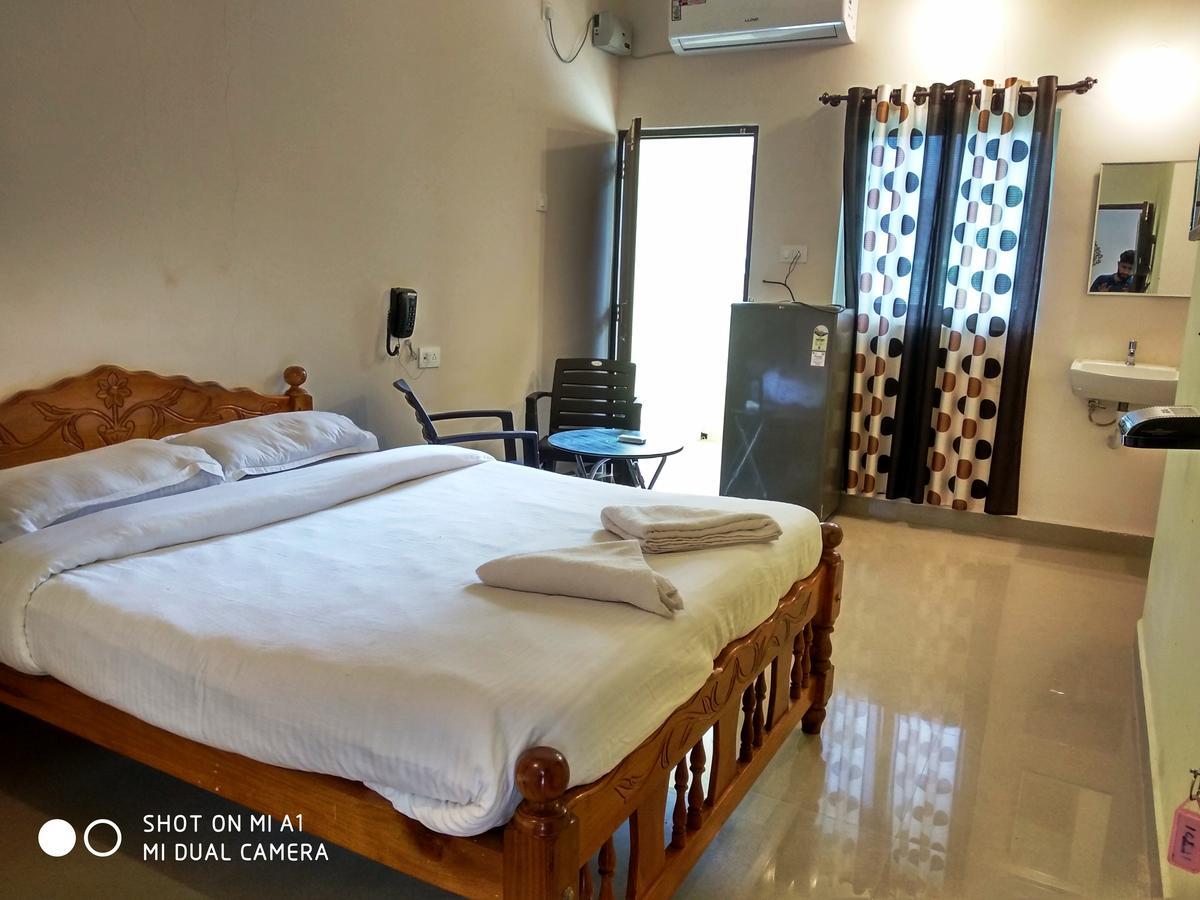 Candolim Beach Place 外观 照片